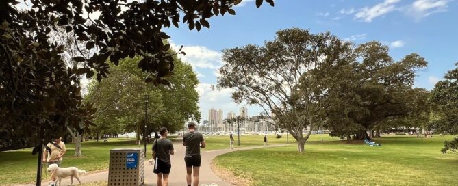 Rushcutters Bat Park Walkers and Dog Walker
