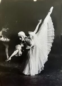 Suzanne Munitz ballet dancer